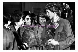 rs0461 - Princess Diana chats to women in Sheffield , 1984 - photo - $4.08 CAD