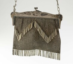 Vintage Argent Maille Porte-Monnaie Avec Flora Motif Sangles Et Franges - $11,589.56 MXN
