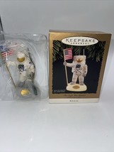 Hallmark The Eagle Has Landed LIGHT AND VOICE Magic Astronaut Neil Armst... - $13.00