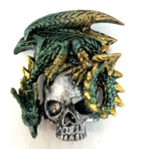 Dragon with Skull Magnet (Green) - £5.69 GBP