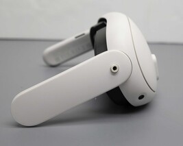 Meta Quest 3 512GB VR Headset Only - White READ image 7