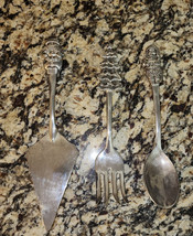 International Silver Company 3 Piece Christmas Holiday Serving Set Santa... - £13.91 GBP