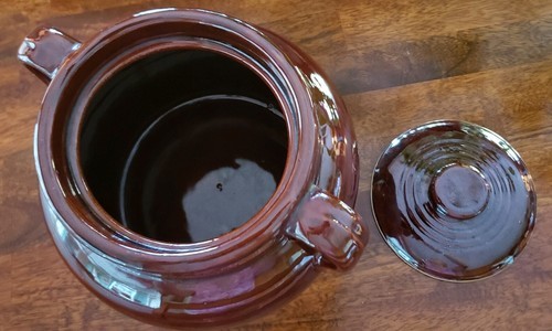 Vintage Ceramic Bean Pot ~ Side Handles ~ Lid ~  Brown Glazed ~ USA ~ 7" x 8.5" Item image 4