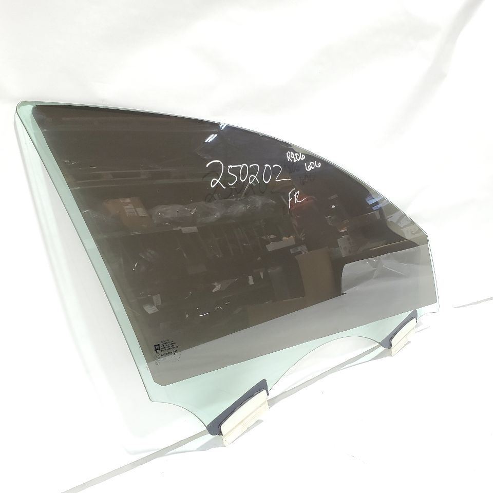 2013 2014 Cadillac ATS OEM Front Right Door Glass - $122.51
