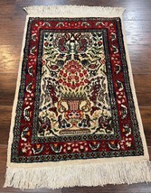 Small Indian Oriental Rug 2x3 ft Wool Silk Highlights Animal Motifs Birds Vase - £315.39 GBP