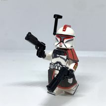 Captain Fordo Minifigure Star Wars Phase 1 Clone with DC-17s Blasters - $6.99