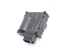 04-10 AUDI A8 L QUATTRO HEATER FLAP MOTOR ACTUATOR Q6856 image 4