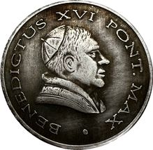 Médaille fantaisie du pape Benoît XVI avec emblème héraldique - $18.55 CAD