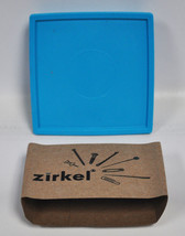 Zirkel Magnetic Pin Cushion Turquoise - $531.26 MXN
