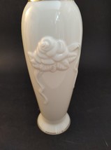 Lenox Collections Rose Blossom Medium Vase 091352 Ivory &amp; 24 Karat Gold ... - $14.84