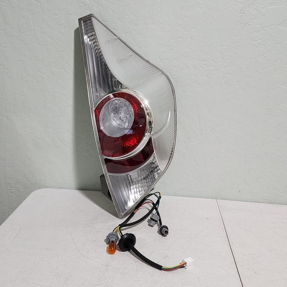 Right Passenger Side Tail Light Cover For 2012-2014 Toyota Prius C 81551... - $89.95