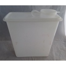 Eagle Large Cereal Juice Container Pitcher Sheer Lid Flip Top - £10.07 GBP