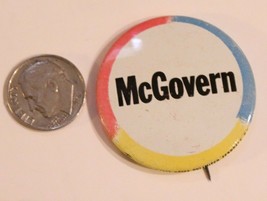 Vintage George McGovern Campaign Pinback Button J3 - £3.69 GBP