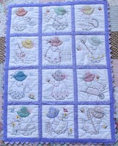 Vtg Sunbonnet Sue Crib Quilt Applique Embroidered Hand Quilted 29 x 39 Lavender - £54.87 GBP
