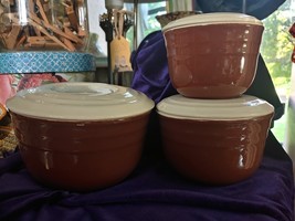 Oxford Stoneware Brown and Ivory Nesting Refrigerator Bowls (3) with Lids 1940's image 3