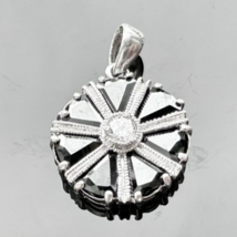 VINTAGE DAINTY 925 STERLING SILVER BLACK ONYX ROUND PENDANT - $703.88 MXN