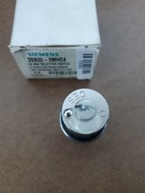 Siemens 3SB02-2MHC4 AS PICTURED NO KEYS OR BASE - $12.73