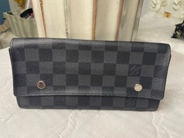 Pristine Condition – Louis Vuitton Damier Graphite Long Wallet (N63084) - $7,865.51 MXN