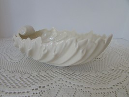 LENOX ACANTHUS SHELL BOWL MADE IN USA 9.25&quot;L X 3&quot;H GREEN MARK EXCELLENT - $14.80