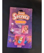1985 Sweet Secrets Dangles Ice Cream Bath Tub Bear Charm Galoob 4630 NEW... - $1,847.08 MXN