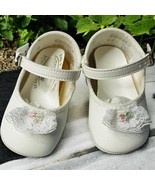 Vtg Weekids Baby Crib Shoes by Trimfoot White Lace Flower Soft Soled Sz ... - $442.66 MXN