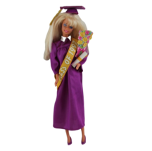 Vintage 1990s Mattel Barbie Doll Blonde Graduation Class of 1997 Purple # 16487 - $12.16