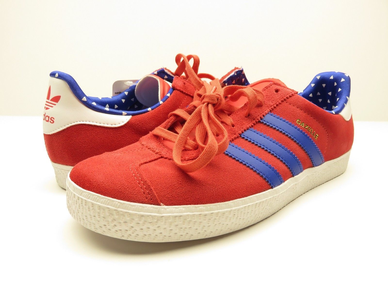 NEW Adidas Gazelle 2 J Casual Sneaker Red, White, Blue Shoes Youth Size 6 - $55.40
