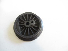 Lionel PART- Main WHEEL- Small Back Circle -ORIGINAL- Approx 1 3/8&quot; Wide -L212B - £1.50 GBP