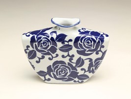 AA Importing 59945 9 Inch Flat Blue &amp; White Vase - £38.80 GBP