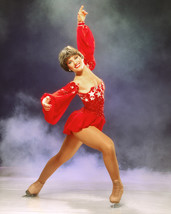 Dorothy Hamill 1984 Ice Skater Pose in red costume Olympic Champion 16x20 Canvas - $69.99
