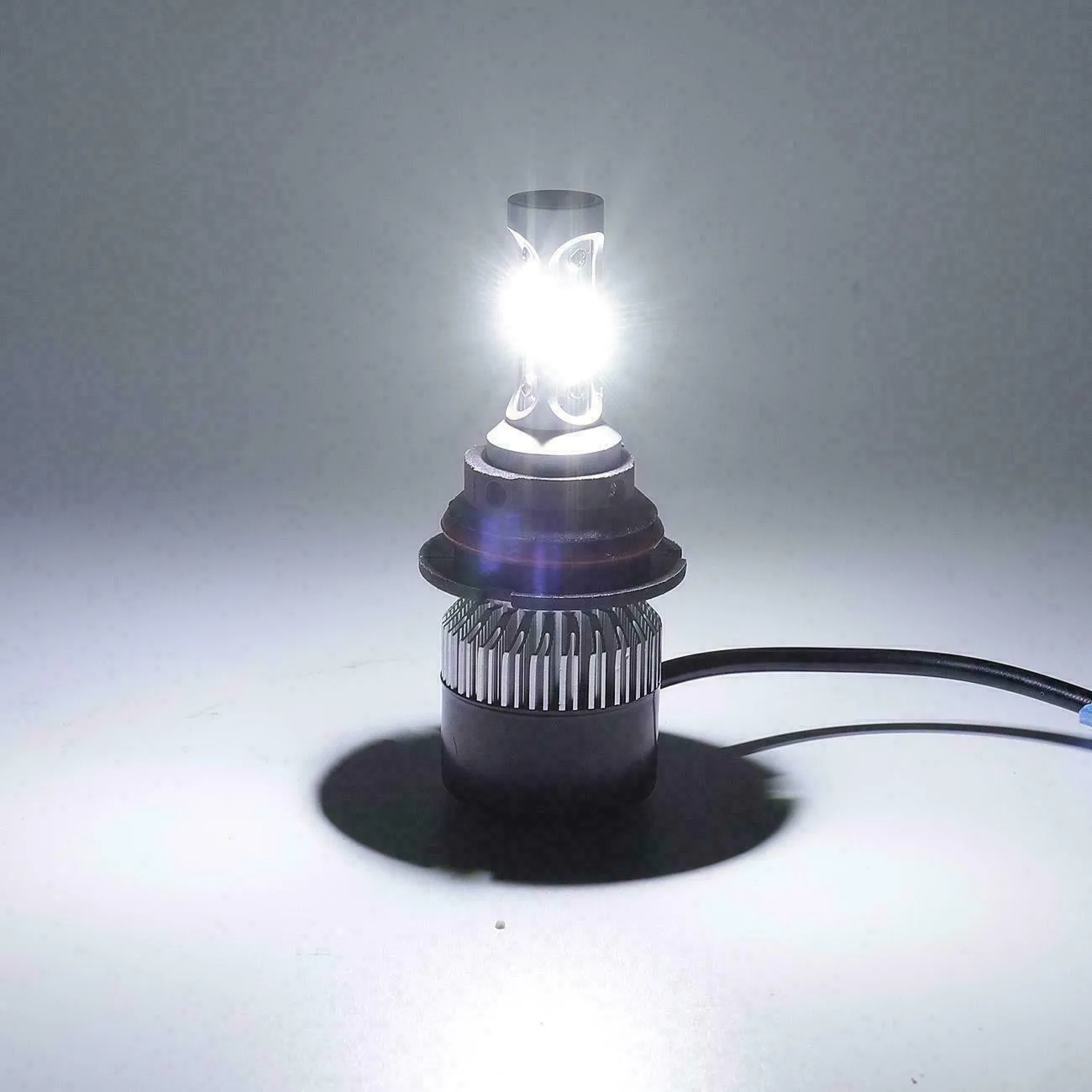 2Pcs LED HB1 Headlight Bulb CSP Chip LED Canbus Car Light 16000LM/Bulb 50W 9004 - £16.33 GBP