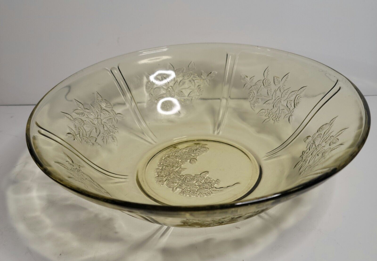Federal Glass Co. Glass Bowl Sharon Cabbage Rose Pattern Yellow Amber - $12.00