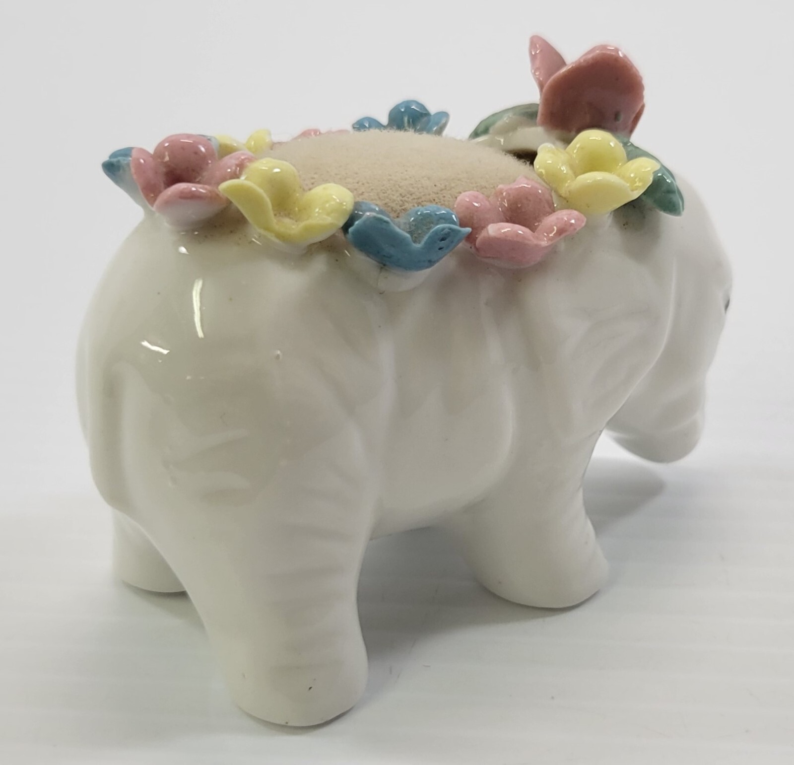 *B4) Vintage 1930's Porcelain Elephant Floral Sewing Pin Cushion Figurine Item image 5
