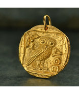 Ancient Athena&#39;s Owl Coin Charm -Gold Plated Bronze 24x19mm - $1,245.83 MXN