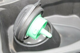 12-18 AUDI A6 C7 FUEL FILLER DOOR W/ TANK CAP E4944 image 7