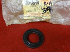 Yamaha Seal, Crank, NOS 1978-79 YZ80, 93102-22182-00 - £12.00 GBP