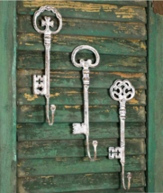 NEW! Oversized Vintage Style Skeleton Key Hooks Set of 3 White Cast Iron Steel - £30.49 GBP