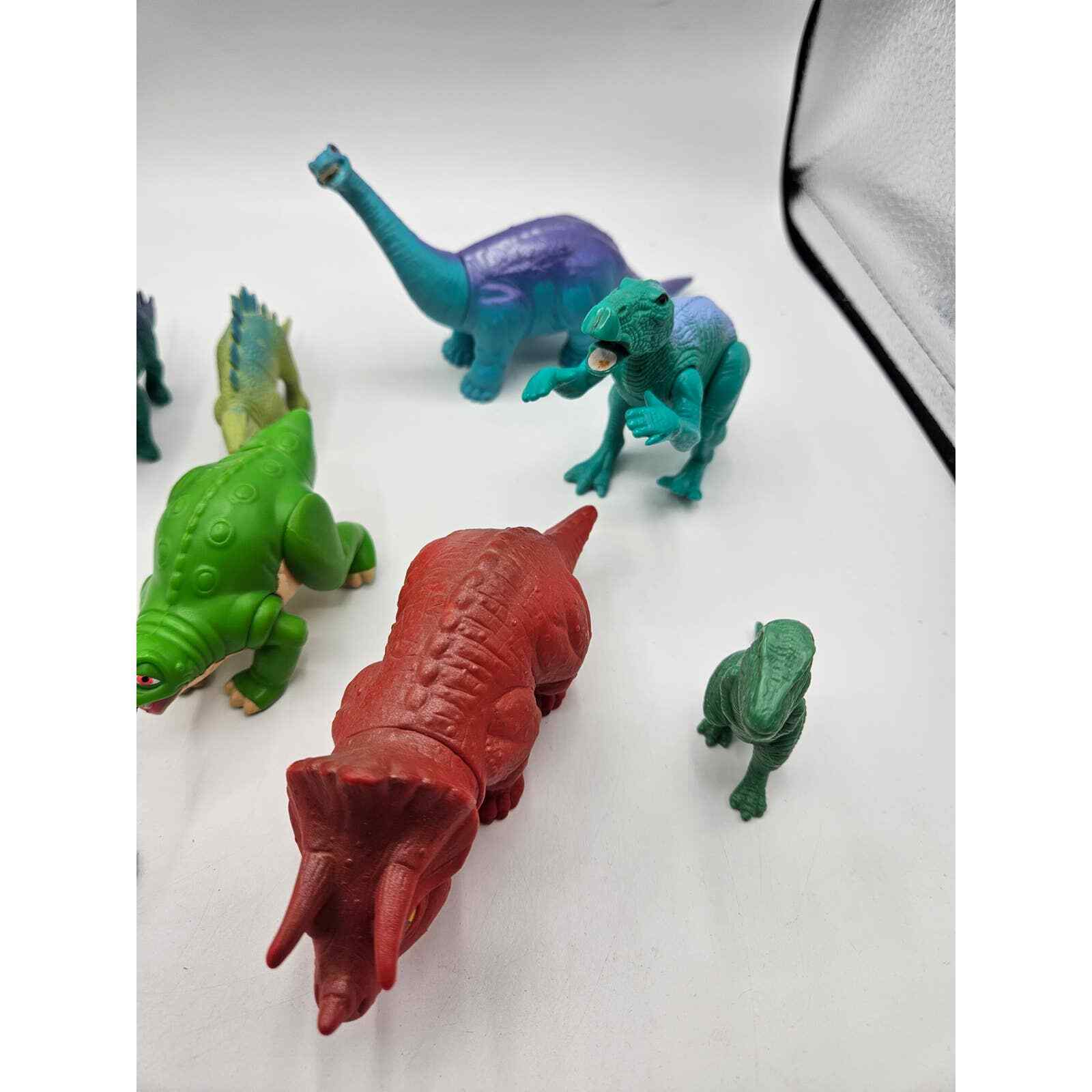 Dinosaur Toy Figures Lot of 17 Mixed Small And Miniature Sizes Item image 5