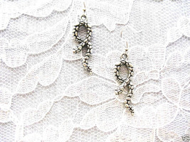 SALE TWISTED SERPENT SNAKE BOA PYTHON ALLOY SILVER DANGLE DROP EARRINGS - $5.59 CAD