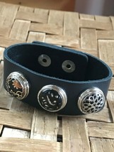 Estate Wide Black Leather w Three Flower and Enamel Abstract Button Bracelet – - £15.77 GBP