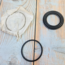 GM 21010542 Saturn S Series SL SW SC Front Brake Caliper Seal Rebuild Ki... - $419.06 MXN