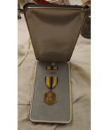 Vintage U.S. Air Force Medal In Presentation Box 15-m - $35.92