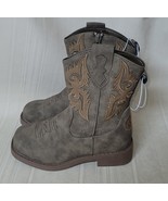 Cowboy Boots Square Toe KIDS Size US 1 Faux Leather By Pawz Stepping Sto... - $309.66 MXN