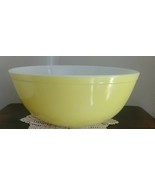 Pyrex ~ 4 Quart ~ 10.5&quot; Diameter Mixing Bowl ~ Ovenware ~ Solid Yellow ~... - $112.27 CAD