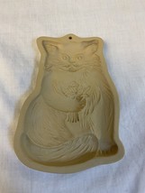 Vintage 1984 Brown Bag Cookie Cat Mold - £7.46 GBP
