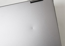 Lenovo Yoga 7 14AHP9 2-in-1 14" AMD Ryzen 7 8840HS 16gb RAM image 4