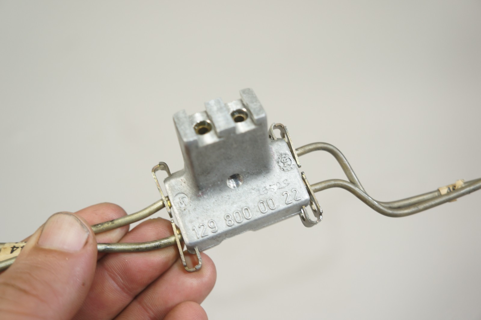 90-02 mercedes sl320 sl500 CONVERTIBLE front lock latch distribution line block Item image 8