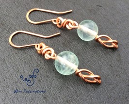 Handmade copper earrings: Celtic knots with light green fluorite - £21.62 GBP