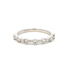 Aamiaa 0.25 Carat Natural Diamond Bezel & Bar Band Ring Size 6.5 - $11,925.26 MXN