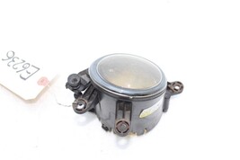 03-06 AUDI A4 CONVERTIBLE RIGHT PASSENGER SIDE FOG LIGHT E6236 image 4